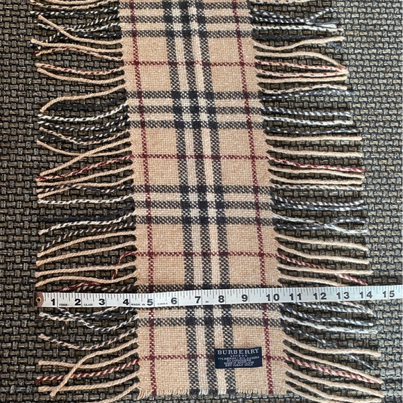 BURBERRY Nova Check Happy Fringe SCARF🔥EUC/LIKE NEW🔥WOVEN🎁CASHMERE Blend!🎄🎁 - Picture 6 of 15